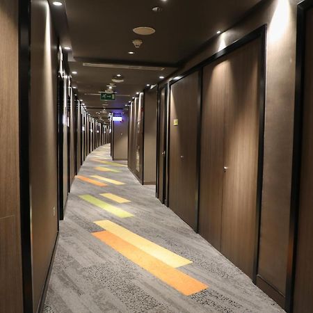 Abu Dhabi Airport Hotel T1 International Departures ภายนอก รูปภาพ