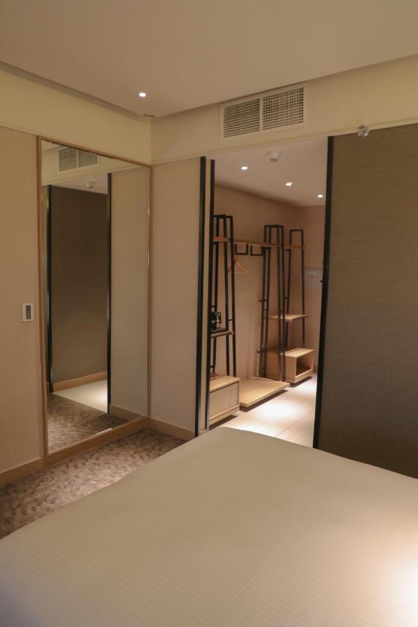 Abu Dhabi Airport Hotel T1 International Departures ภายนอก รูปภาพ