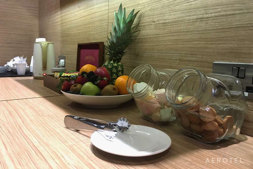 Abu Dhabi Airport Hotel T1 International Departures ร้านอาหาร รูปภาพ